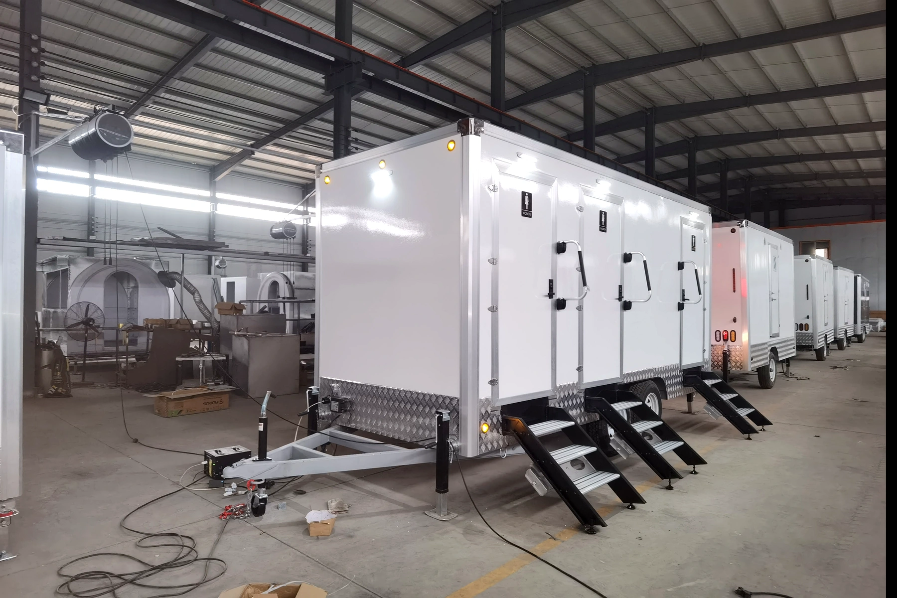 3 stall restroom trailer front towing frame