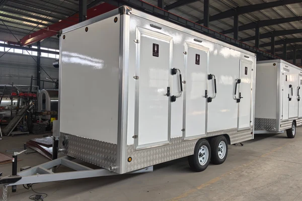 3 stall restroom trailer with configurable room arrangement