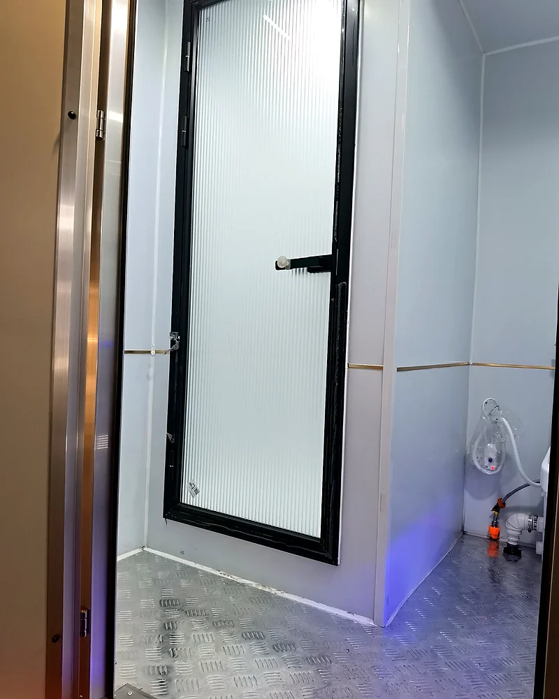Custom Shower Trailers